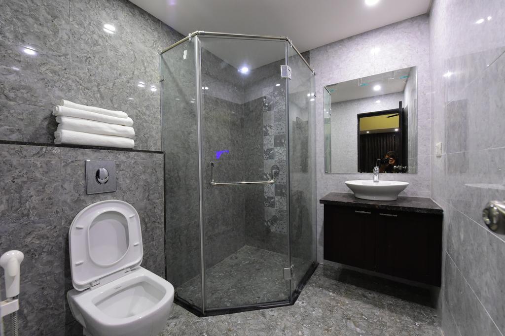 Nadiād Hotel Opulence المظهر الخارجي الصورة